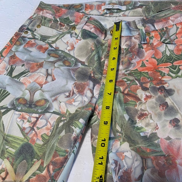 7 for all mankind  skinny crop with zipper detail - Picture 6 of 9